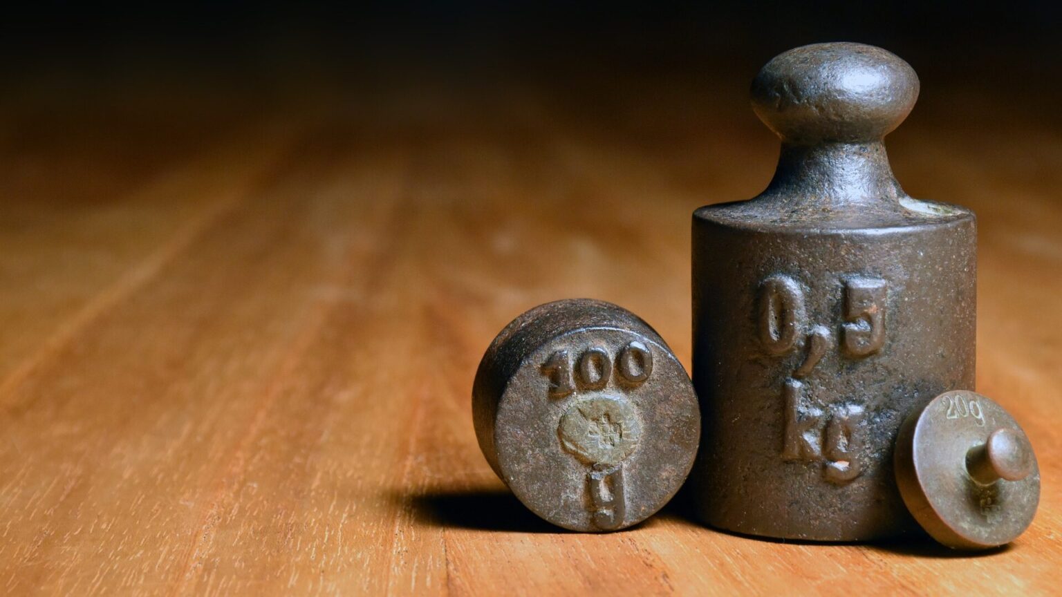 Understand the Difference between Net Weight vs Gross Weight